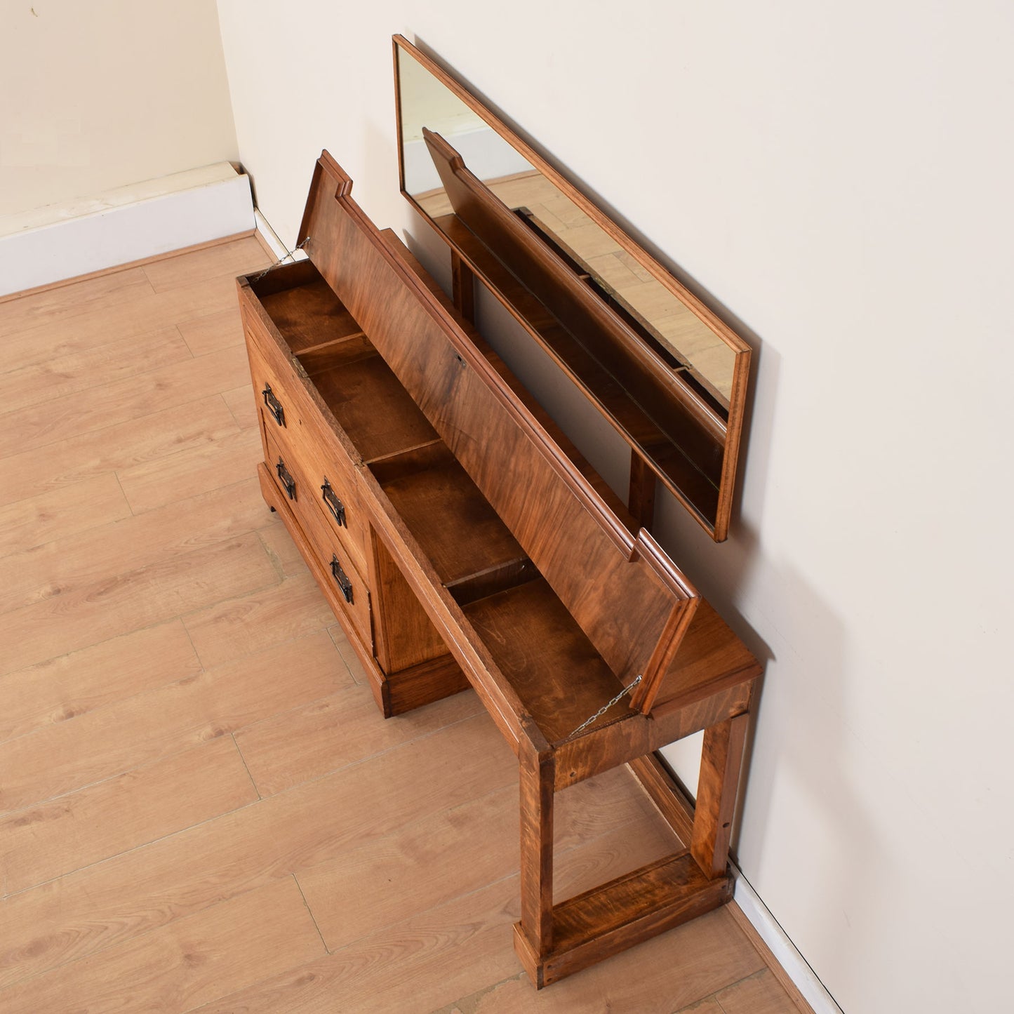Arts and Crafts Dressing Table.
