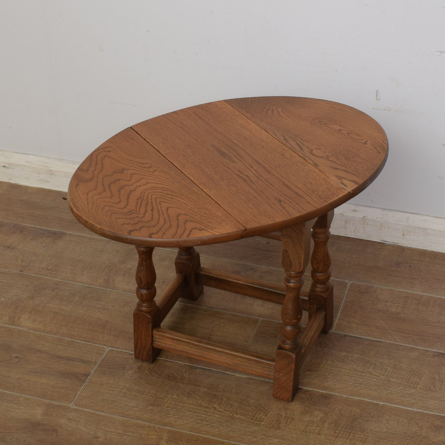 Oak Swivel-Top Table