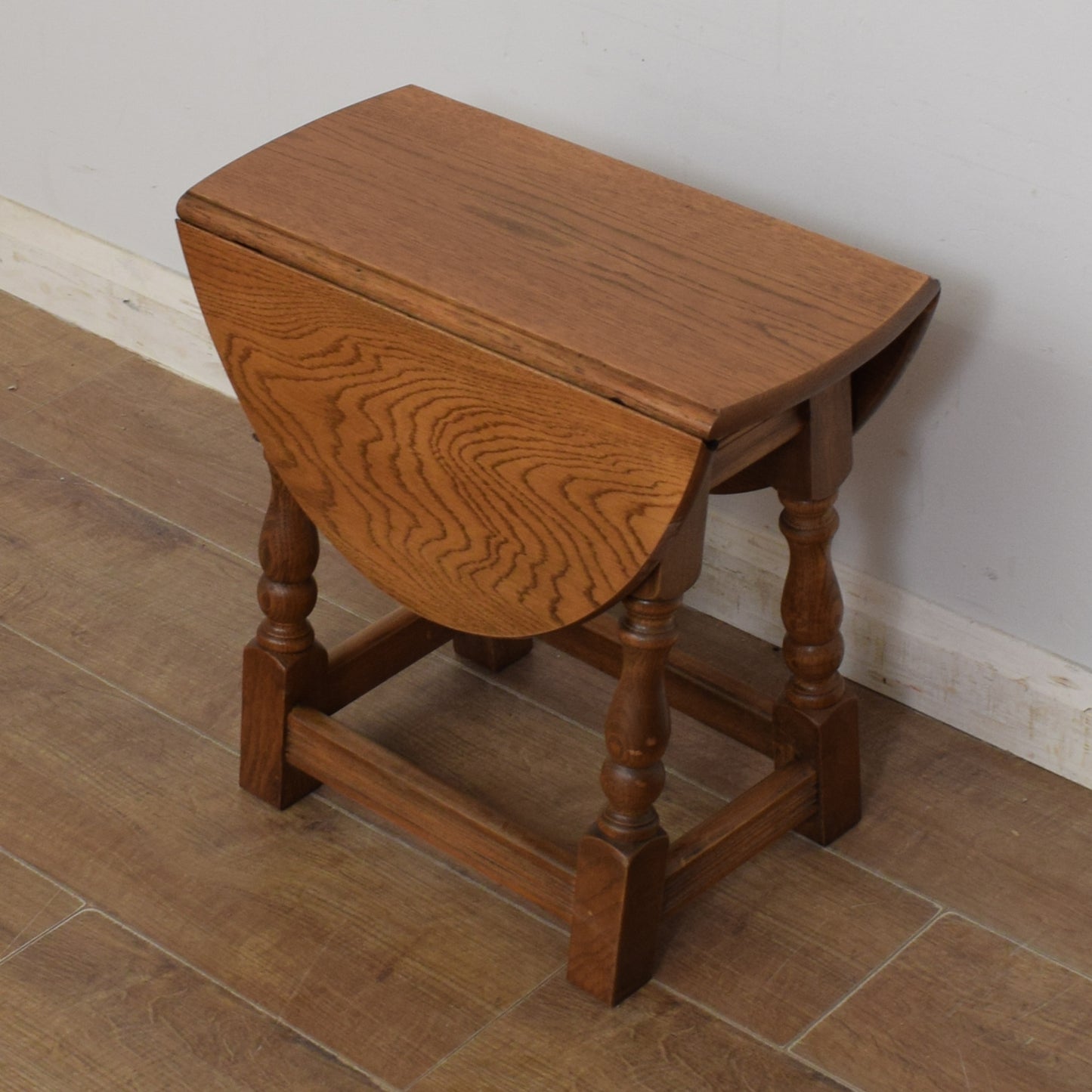 Oak Swivel-Top Table