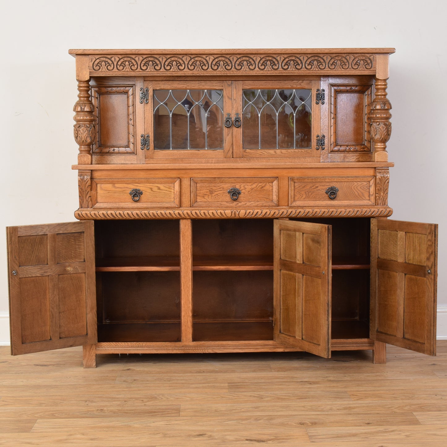 Old Charm Court Cabinet