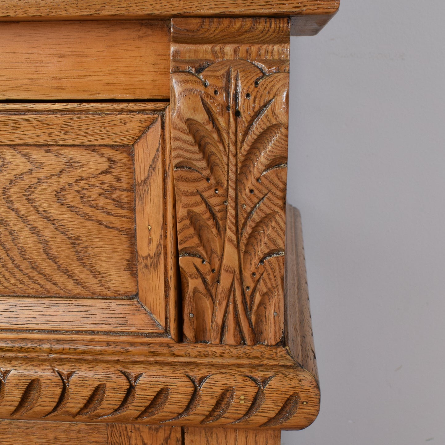 Old Charm Court Cabinet