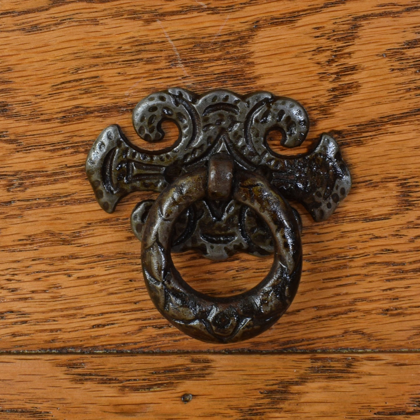 Old Charm Court Cabinet