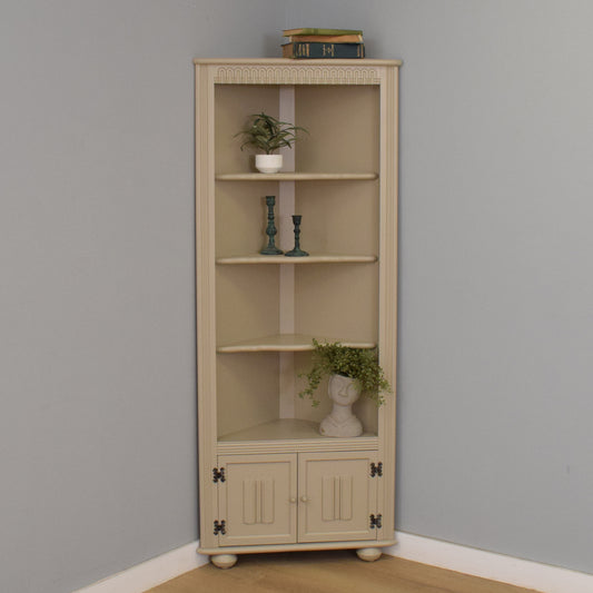 Painted Corner Unit