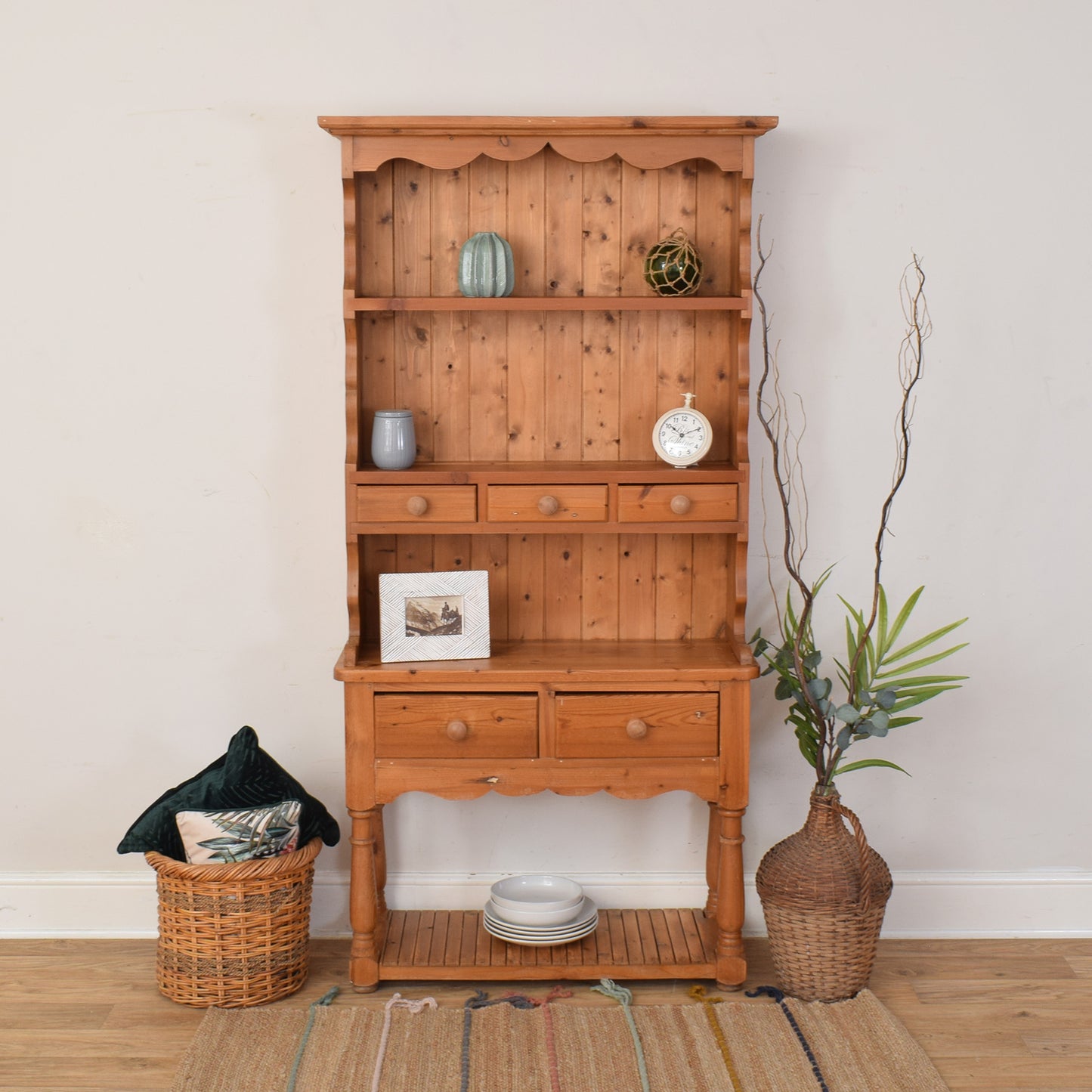 Pine Dresser