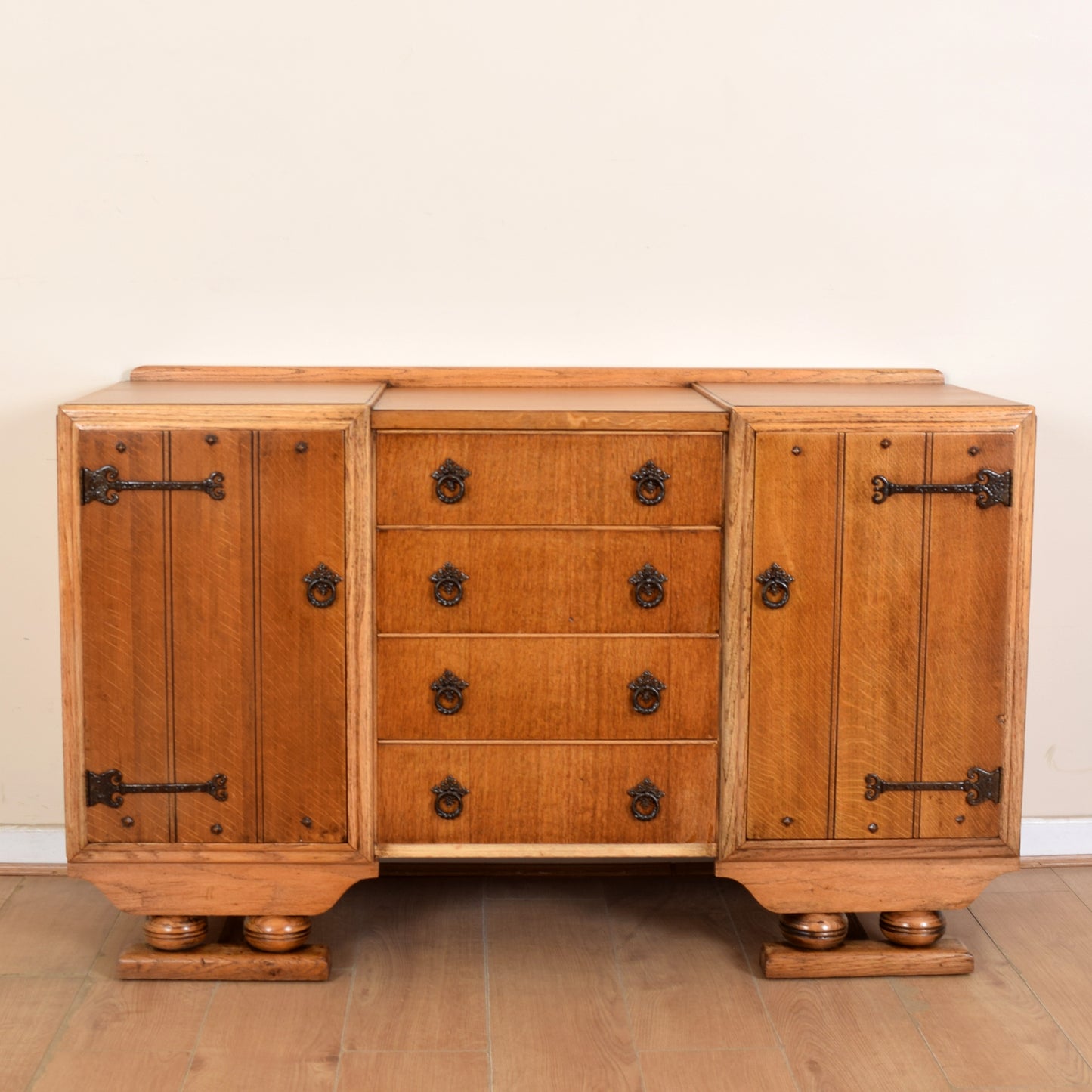 Vintage Art-Deco Style Sideboard