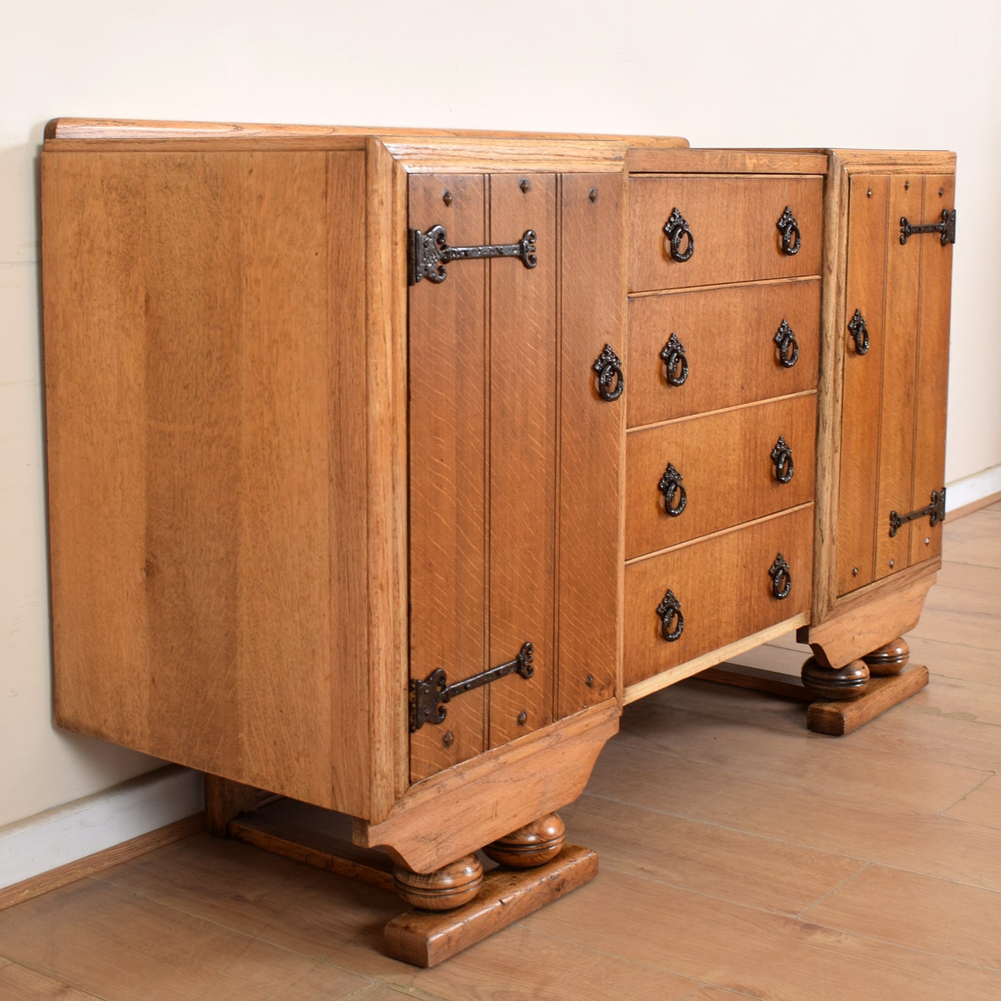 Vintage Art-Deco Style Sideboard