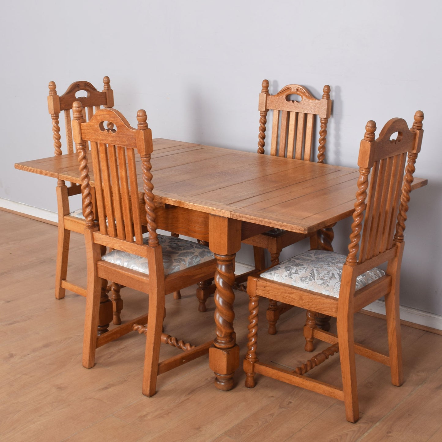 Barley Twist Dining Table with Four Chairs