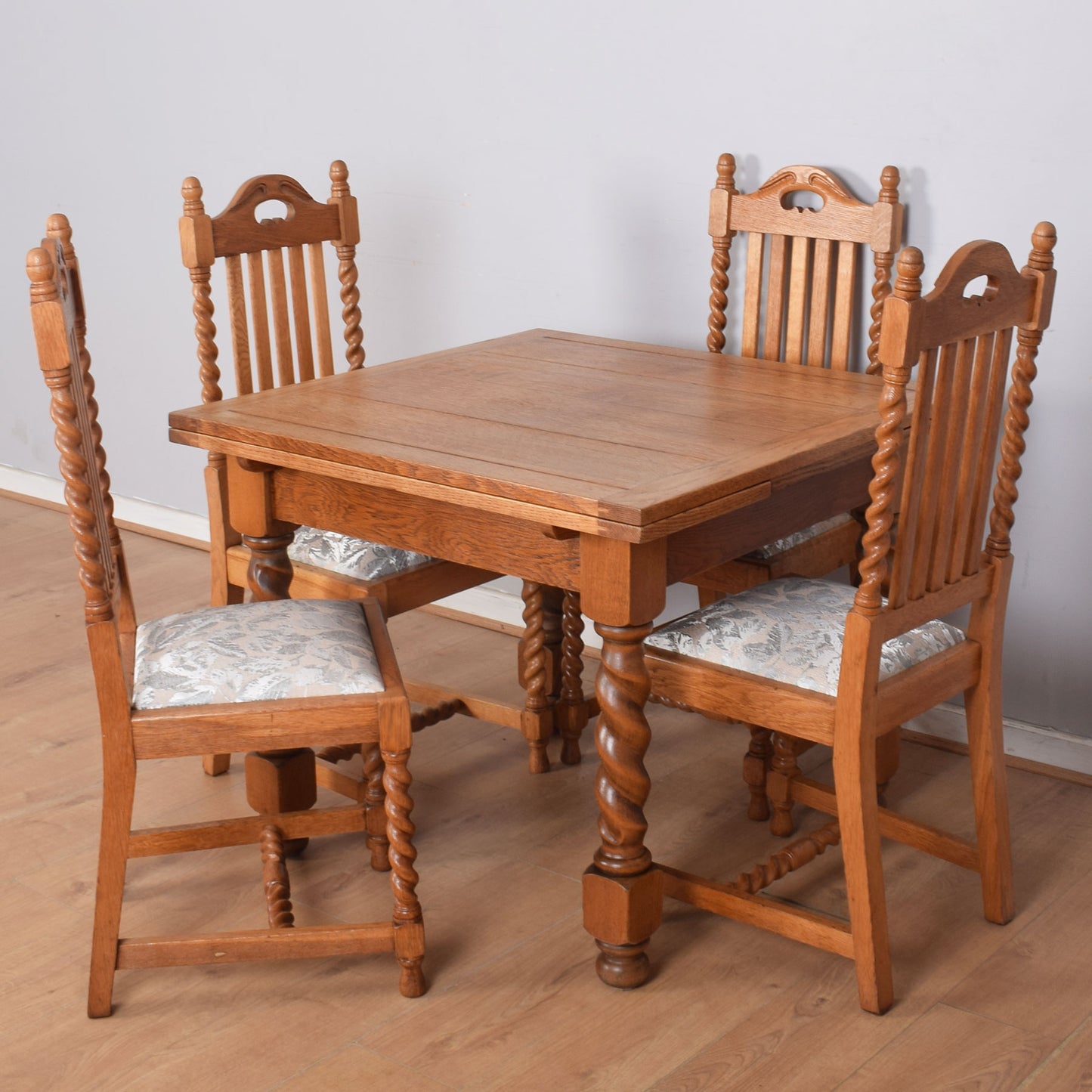 Barley Twist Dining Table with Four Chairs