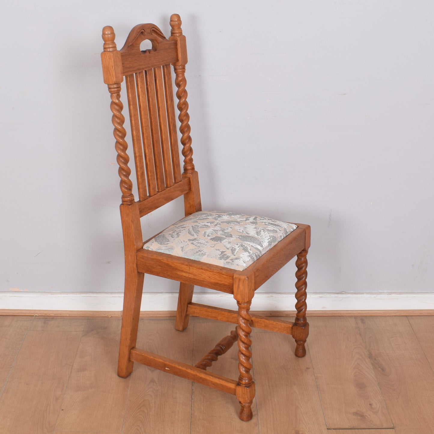 Barley Twist Dining Table with Four Chairs