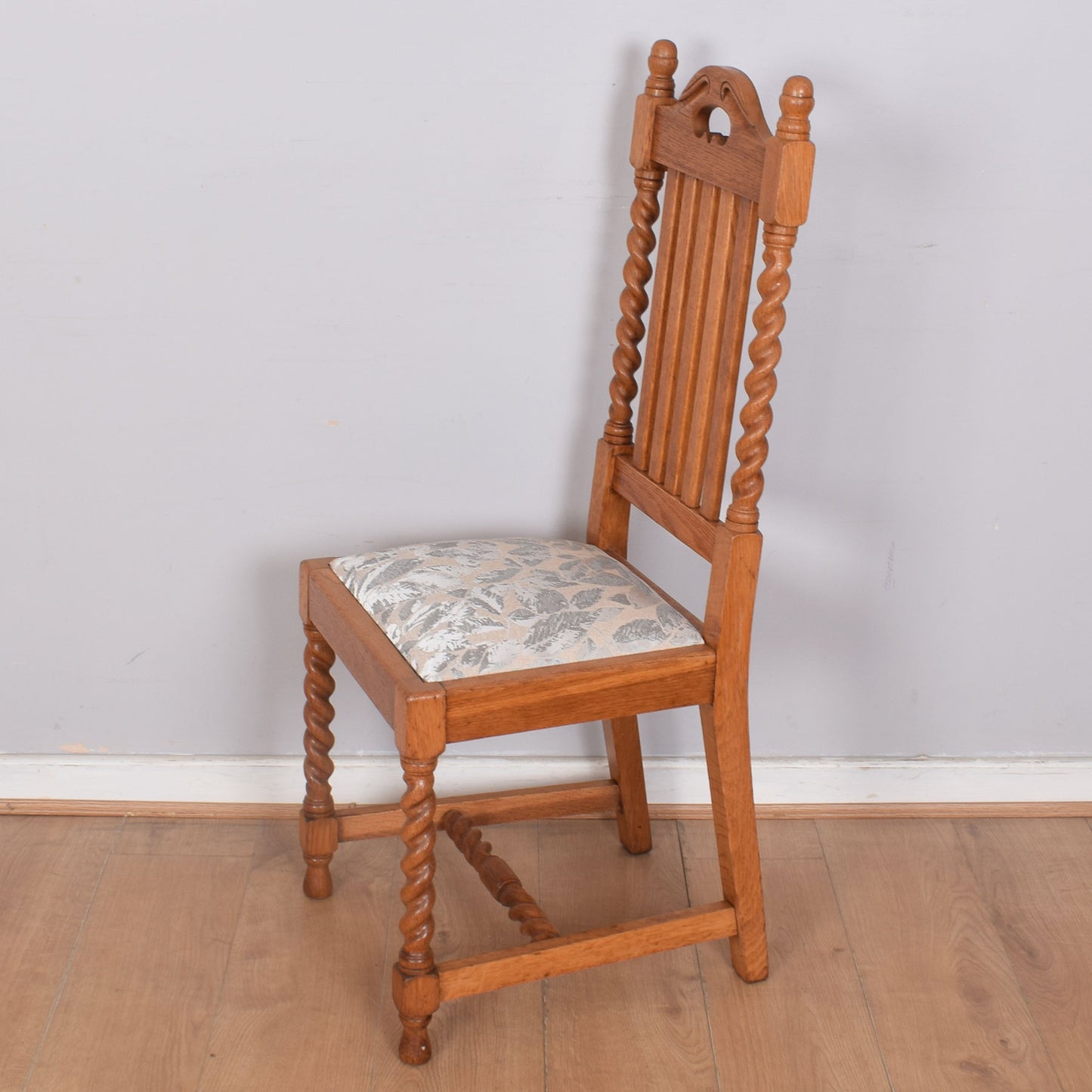 Barley Twist Dining Table with Four Chairs