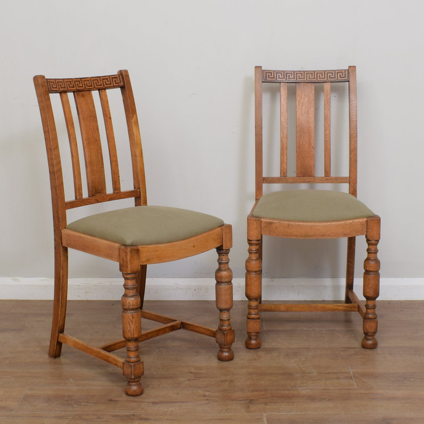 Vintage Oak Draw Leaf Table And Four Chairs