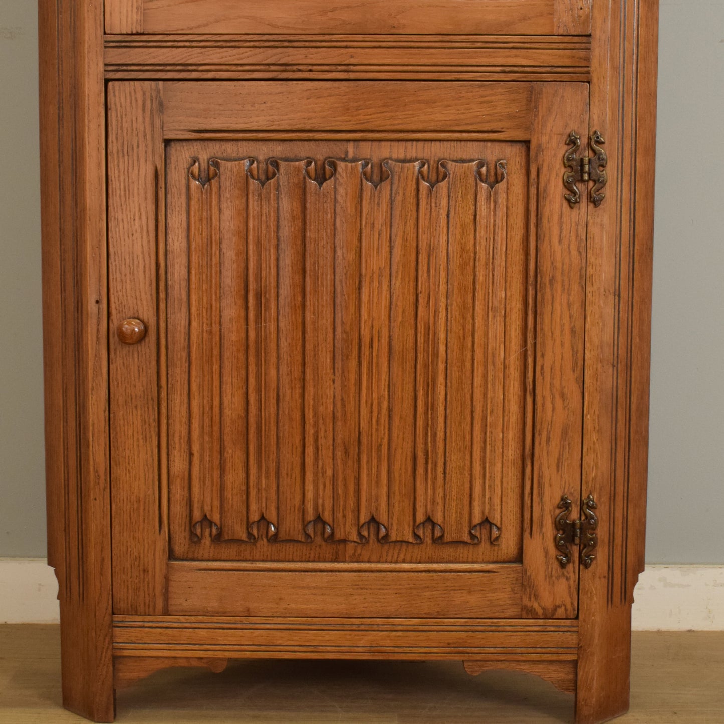 Oak Corner Cabinet