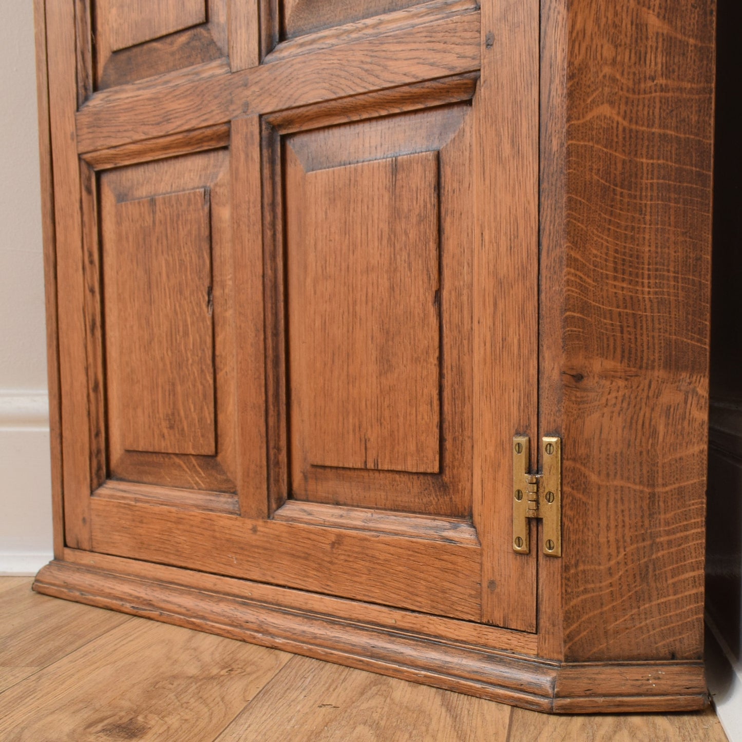 Oak Corner Cabinet