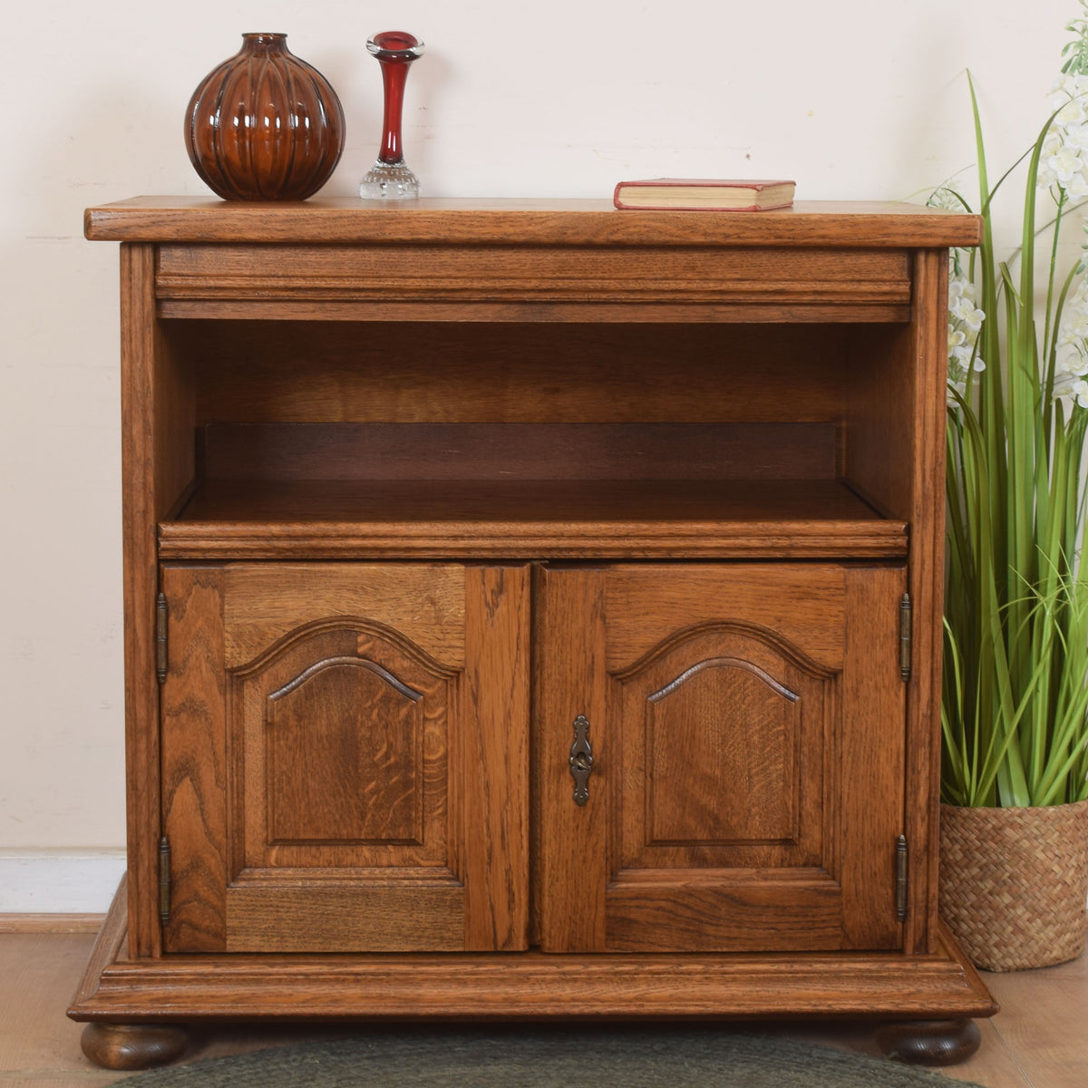 Oak Swivel Top TV Cabinet