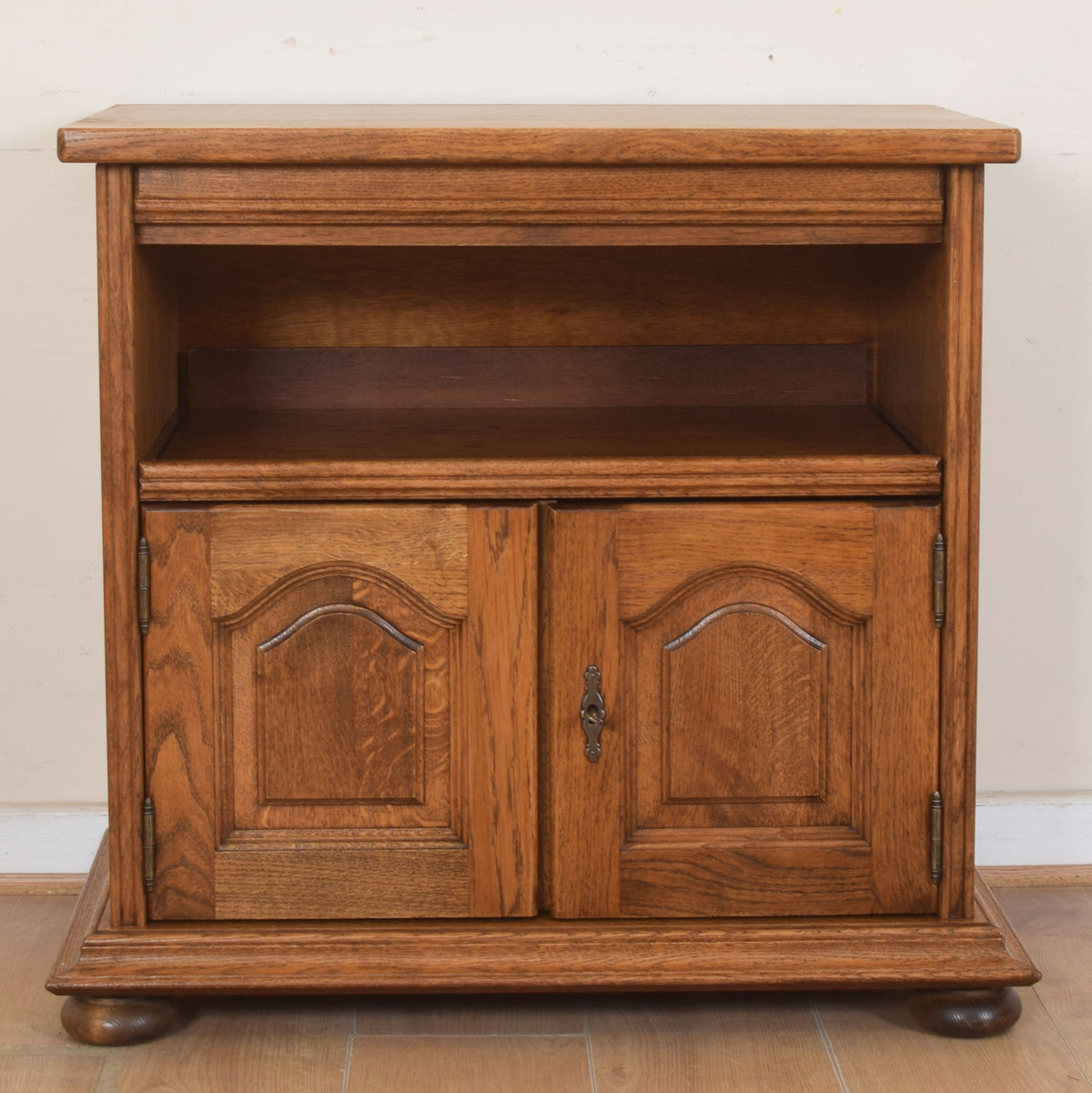 Oak Swivel Top TV Cabinet
