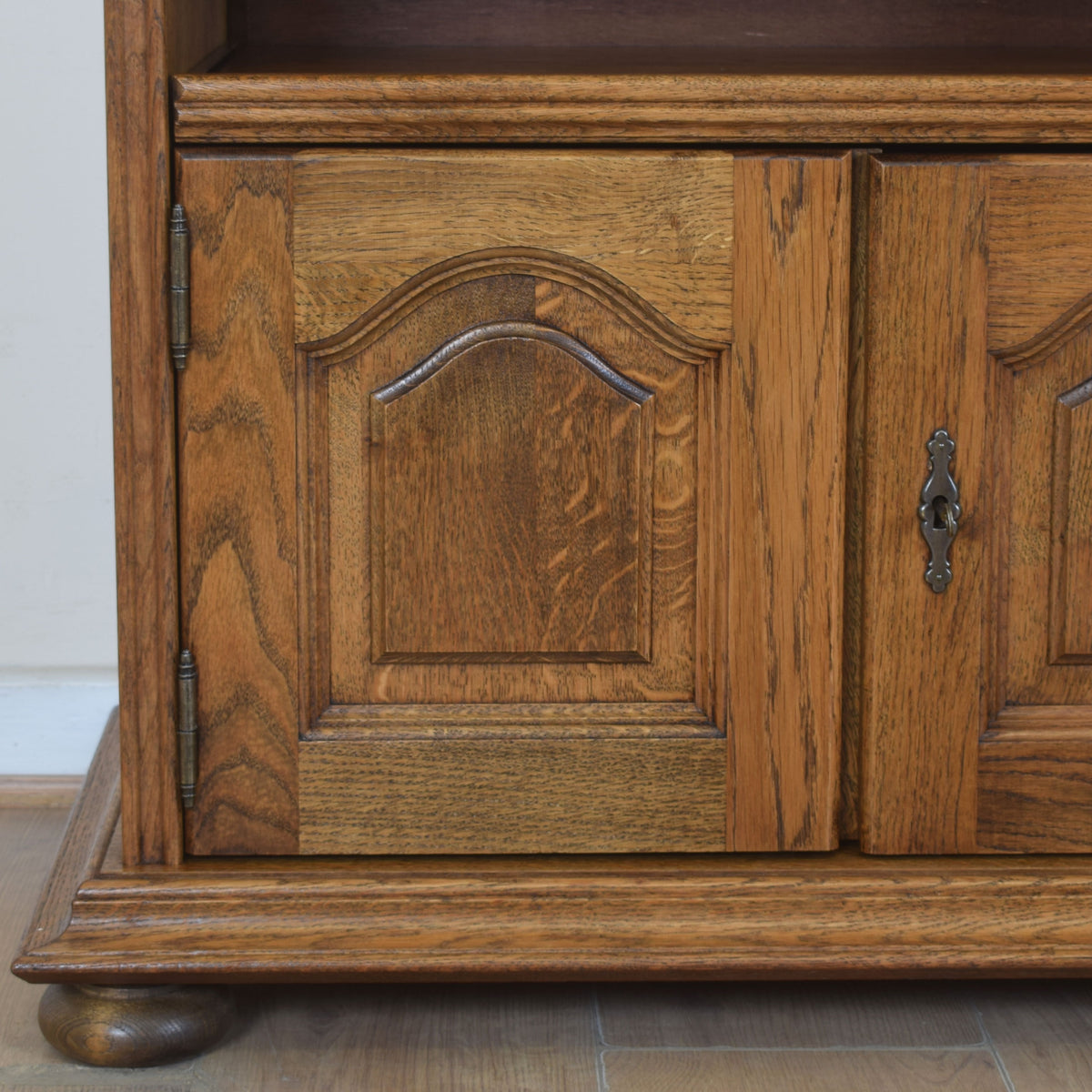 Oak Swivel Top TV Cabinet