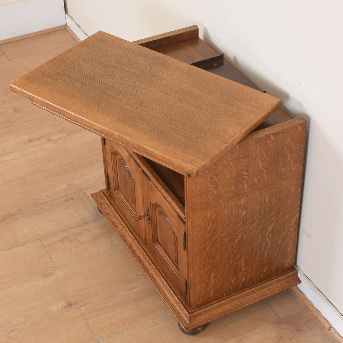 Oak Swivel Top TV Cabinet
