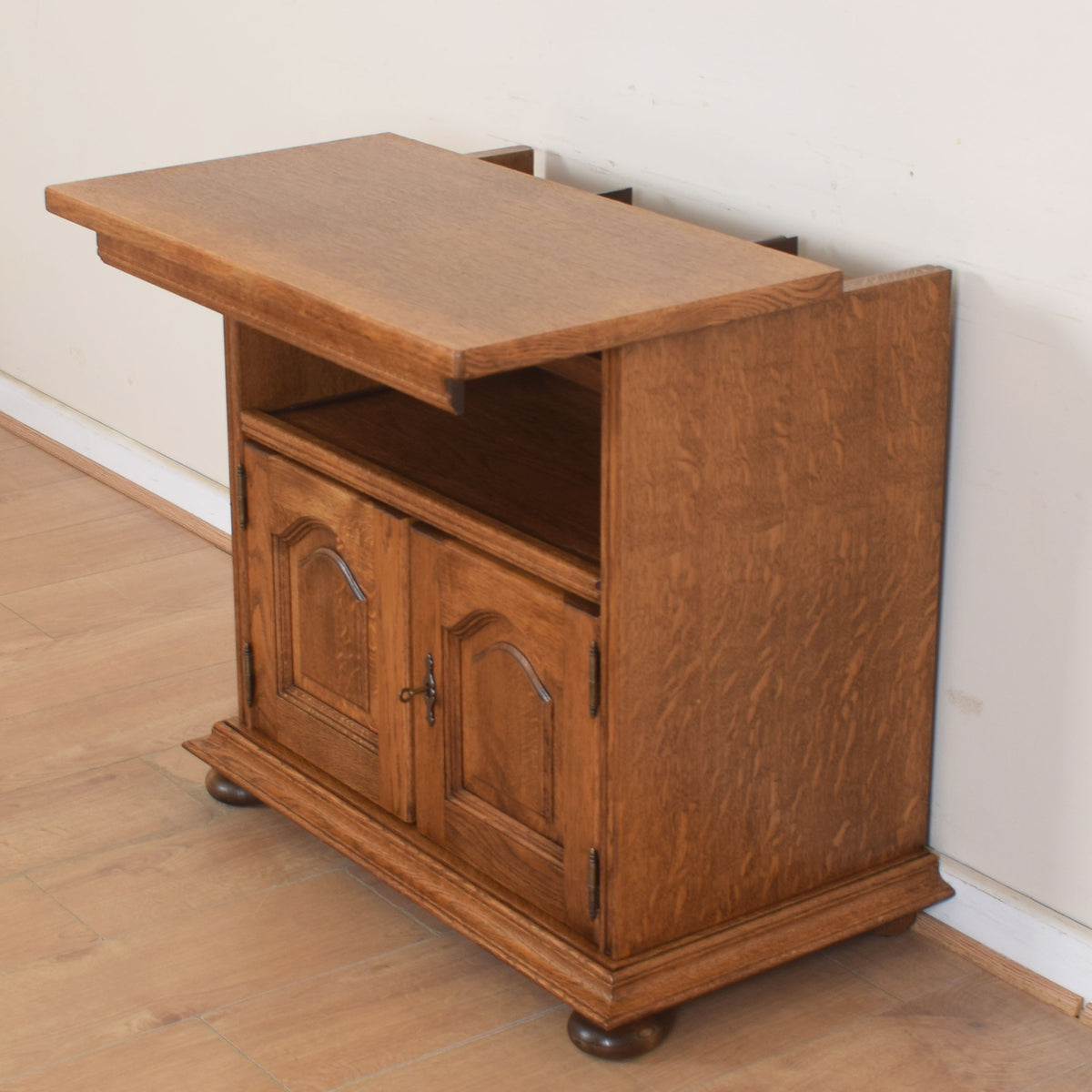 Oak Swivel Top TV Cabinet