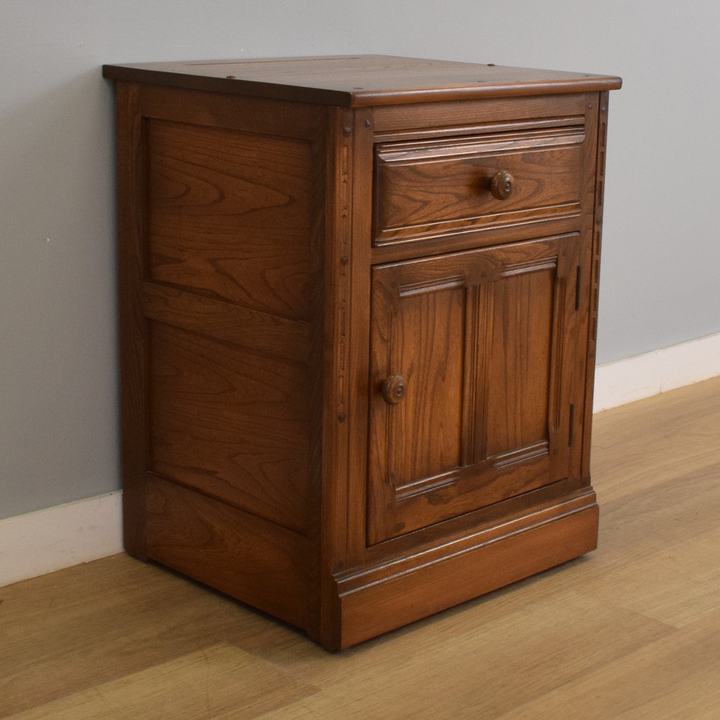 Ercol 'Golden Dawn' Cabinet