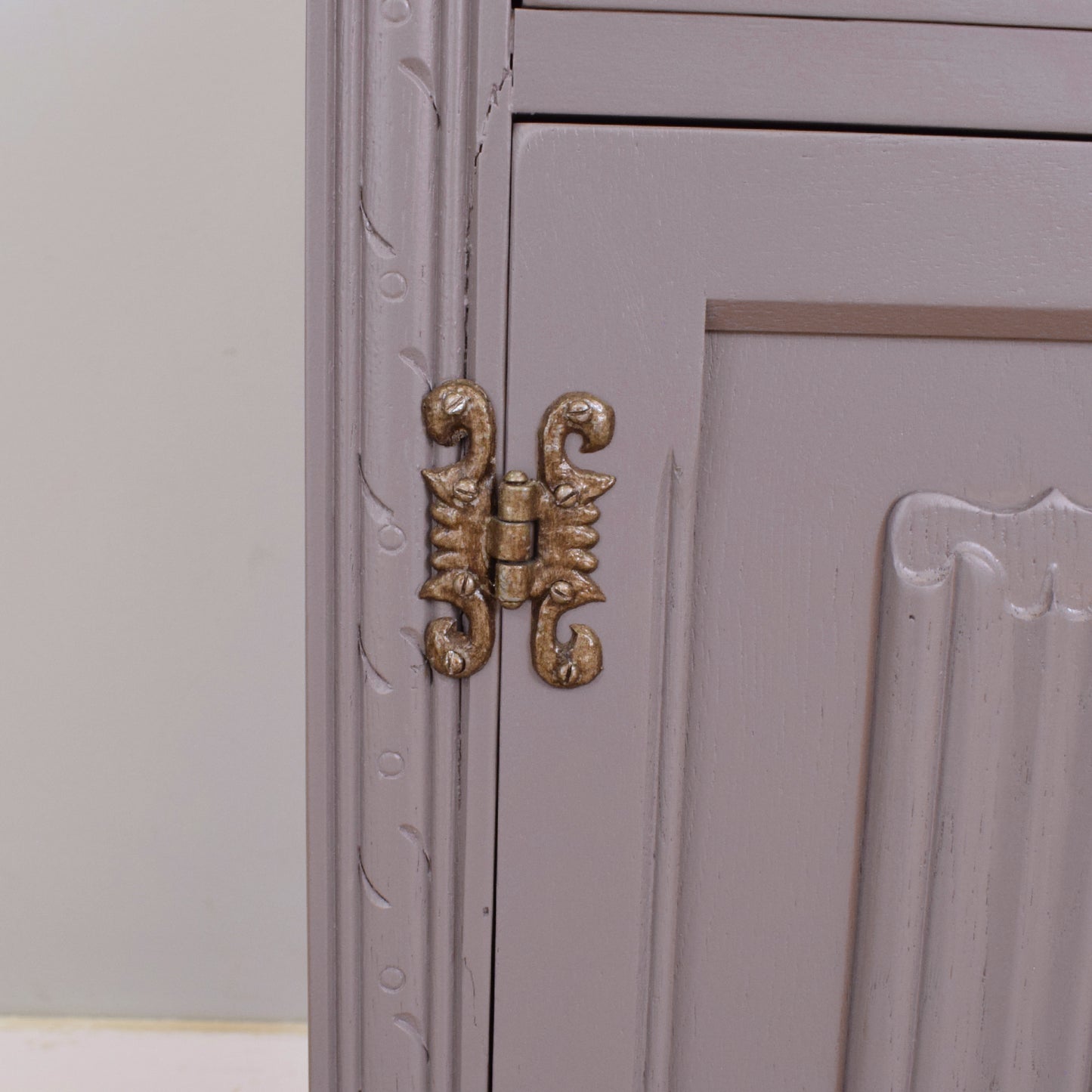 Low 'Old Charm' Sideboard