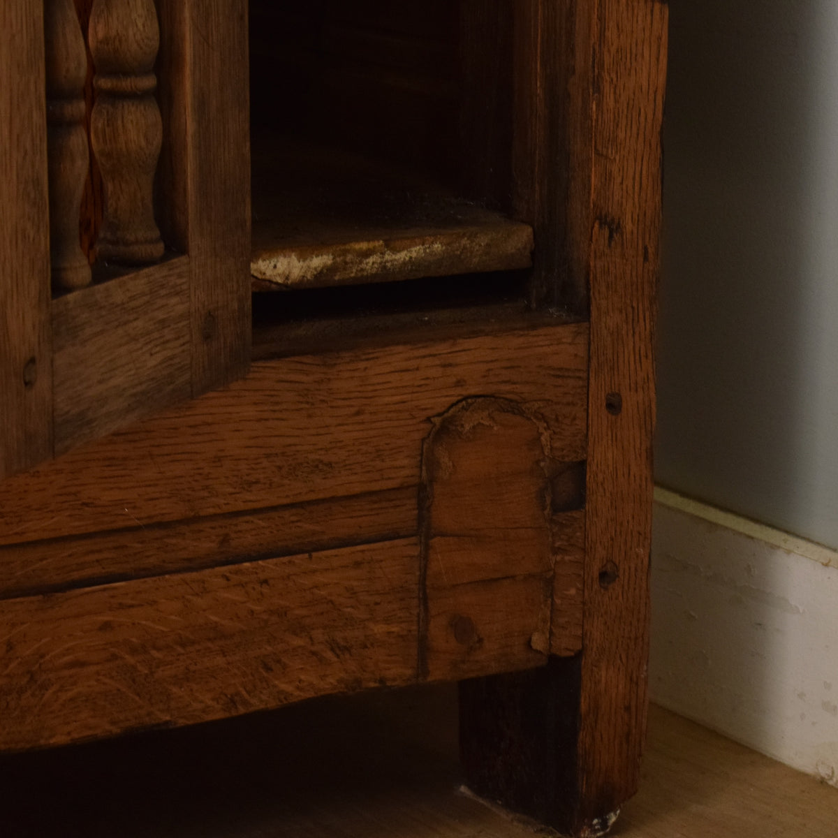 Carved Oak Court Cabinet