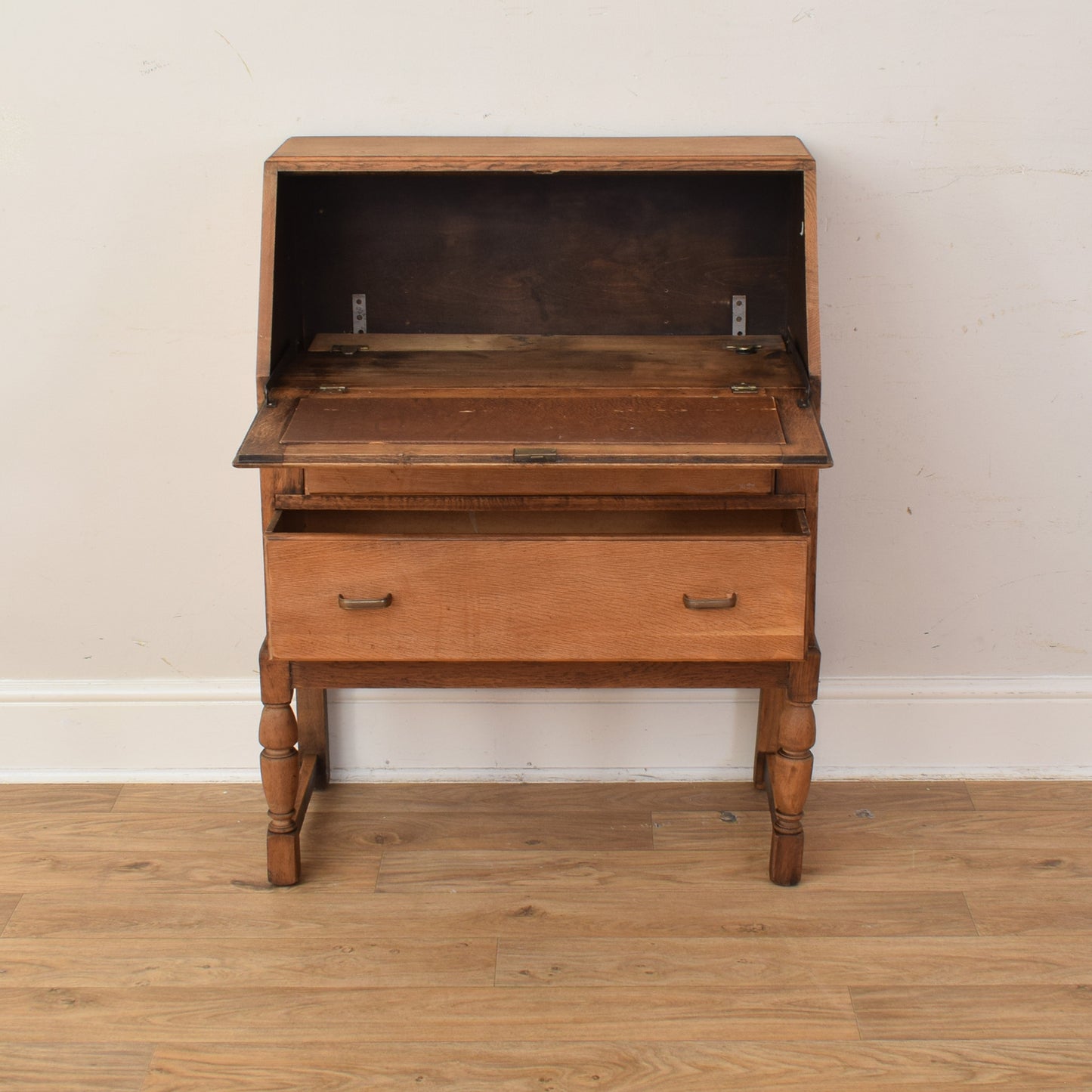 Oak Bureau
