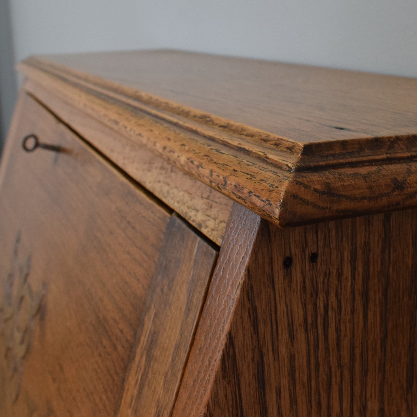 Oak Students Bureau
