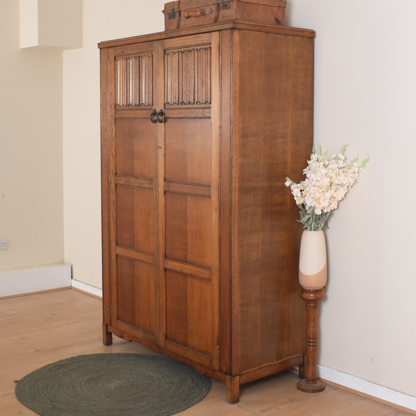 Oak Linenfold Large Double Wardrobe