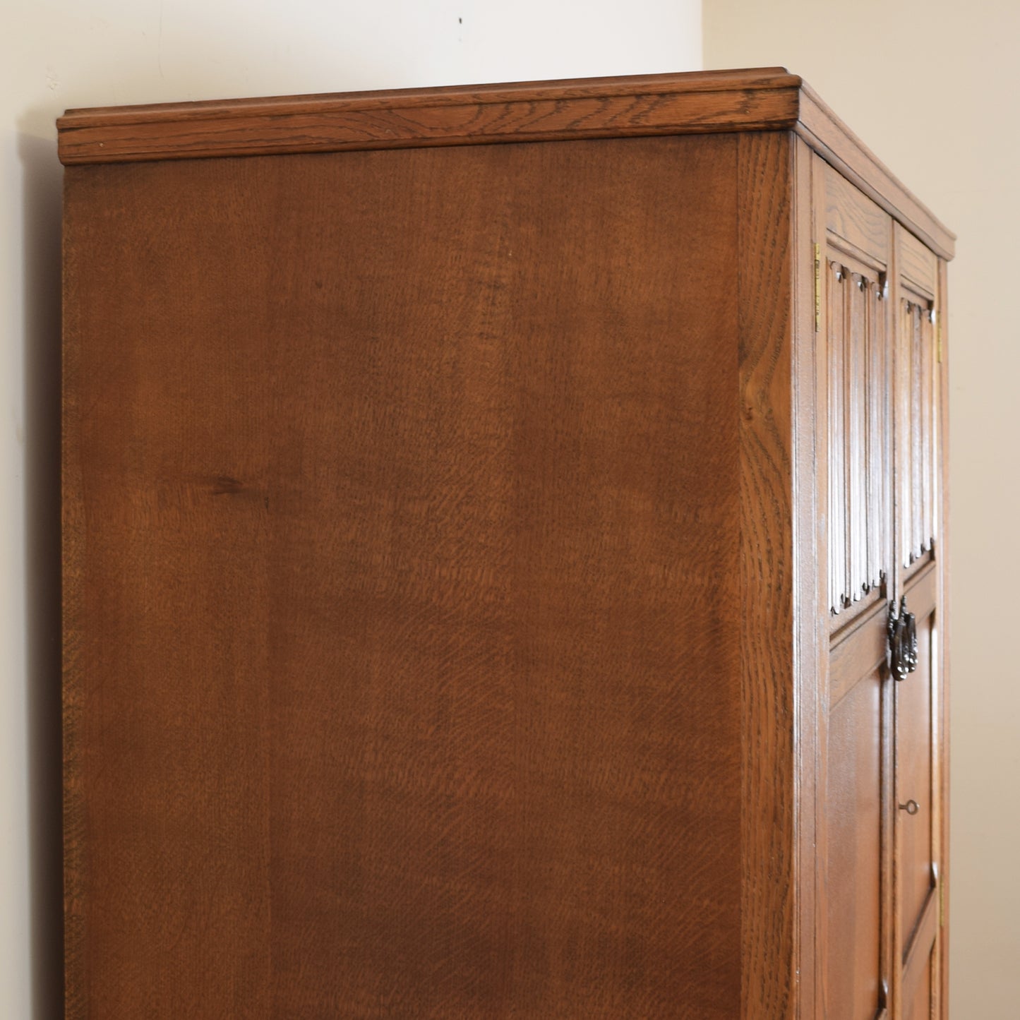 Oak Linenfold Large Double Wardrobe