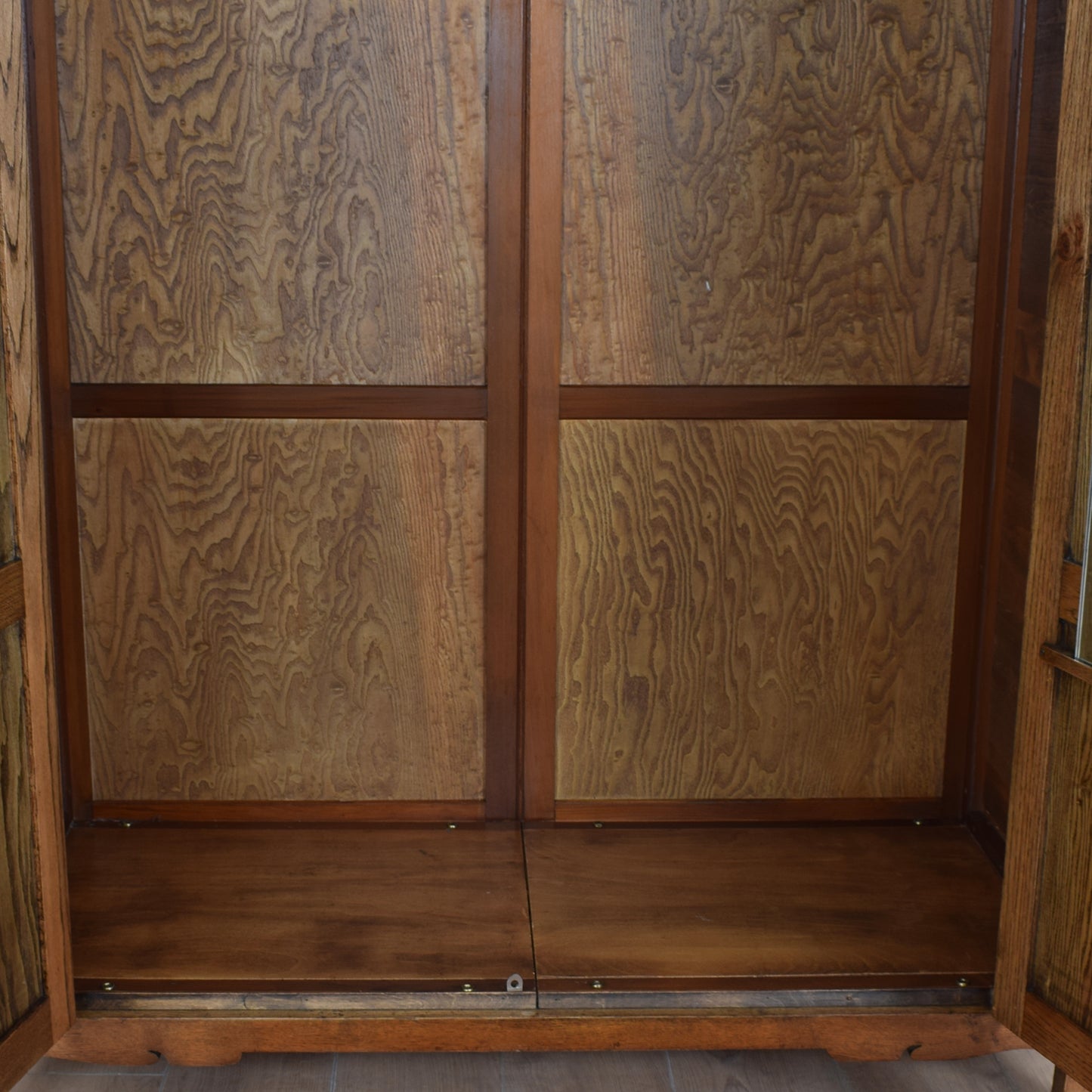 Oak Linenfold Large Double Wardrobe