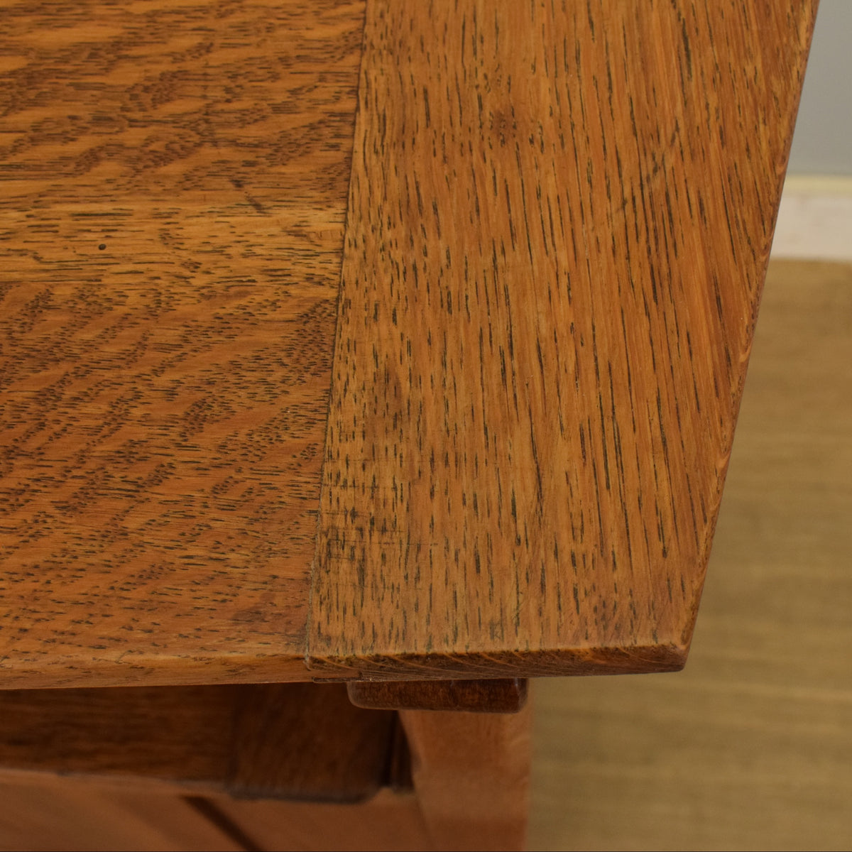 Oak monks bench