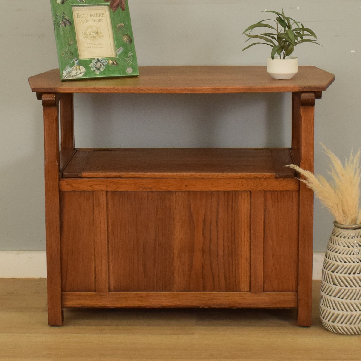 Oak monks bench