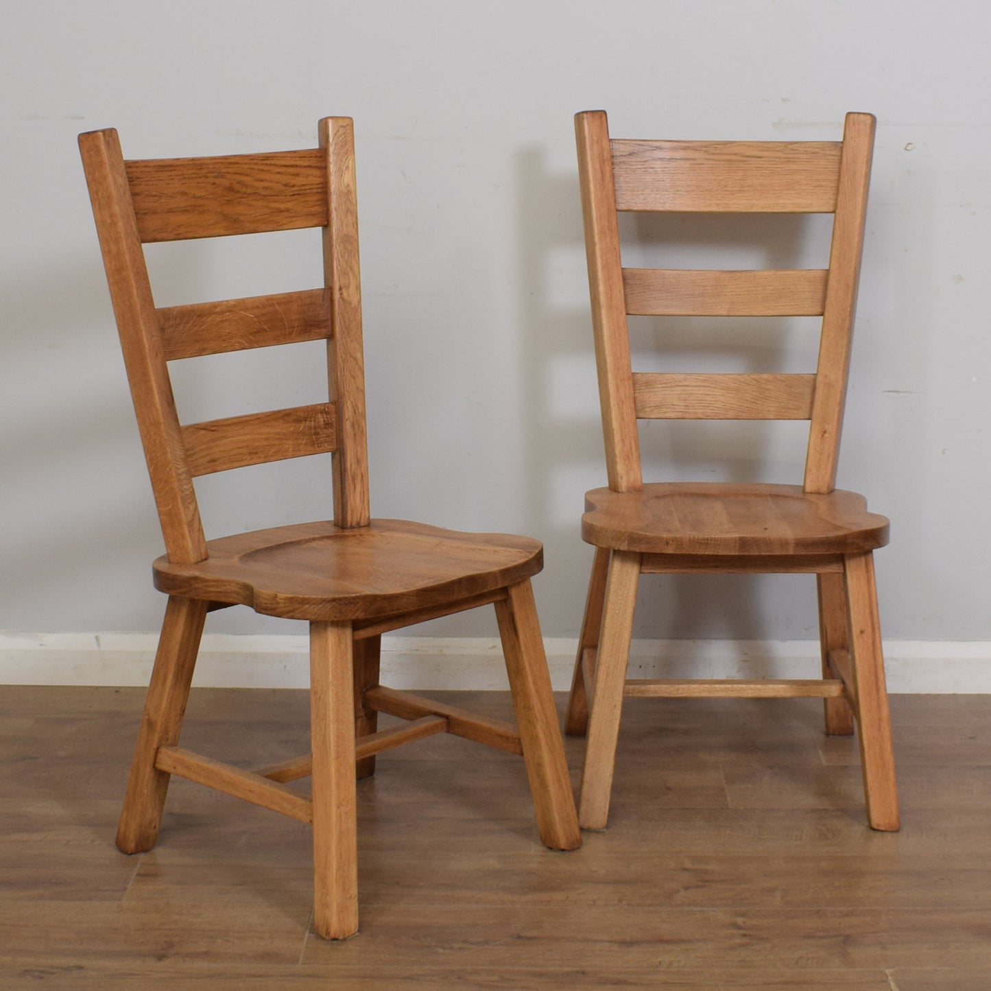 Solid Oak Pedestal Table And Four Chairs