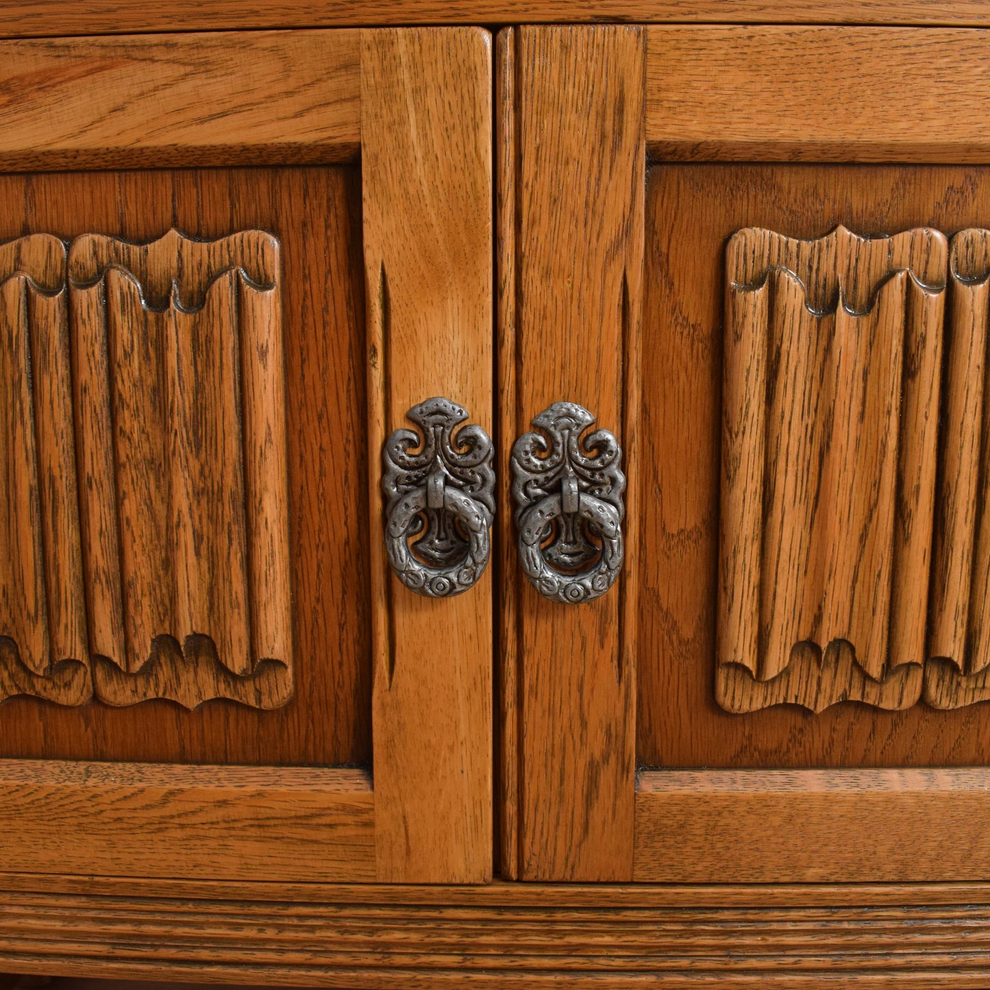 Old Charm Cabinet