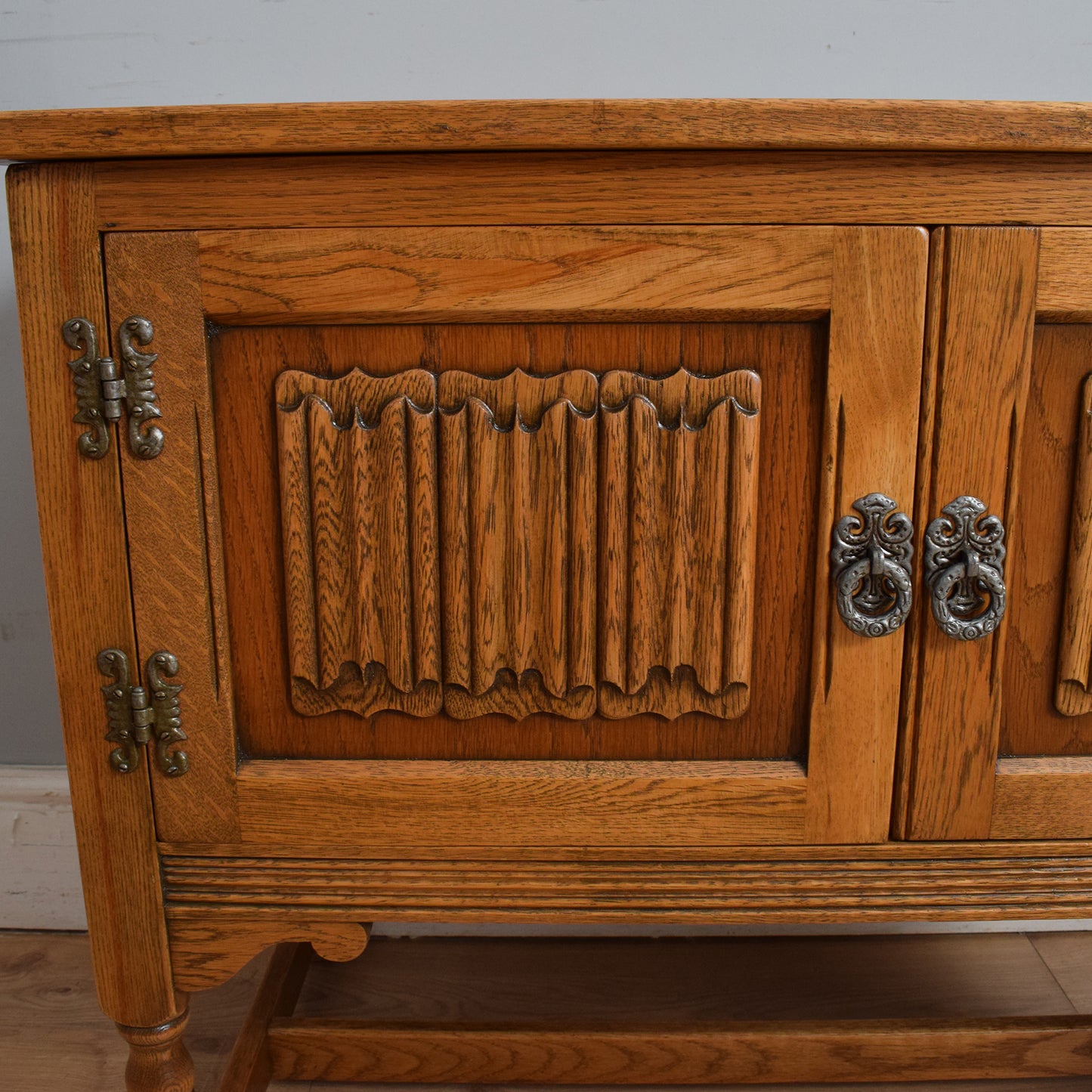 Old Charm Cabinet