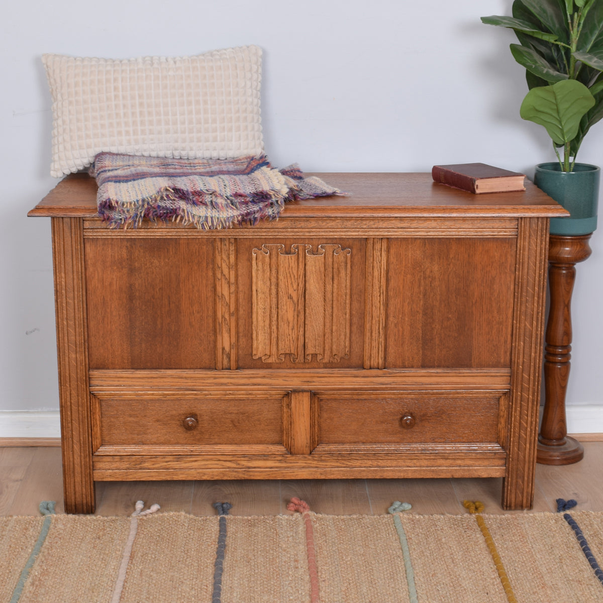 Mule Chest with Drawers