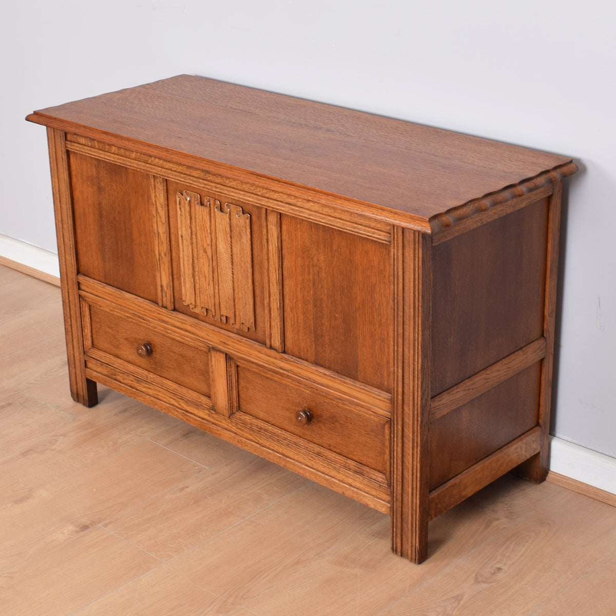 Mule Chest with Drawers