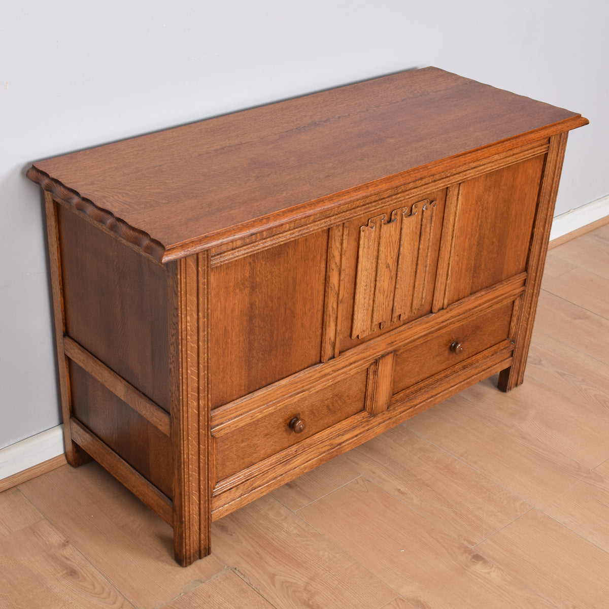 Mule Chest with Drawers