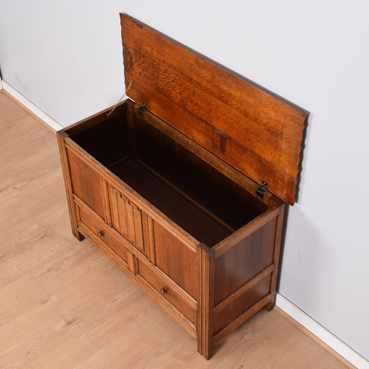 Mule Chest with Drawers