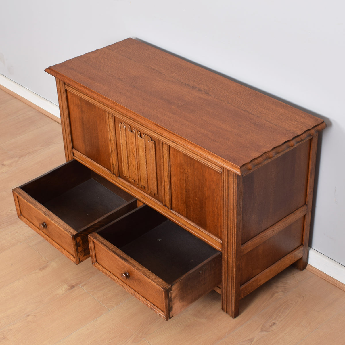 Mule Chest with Drawers