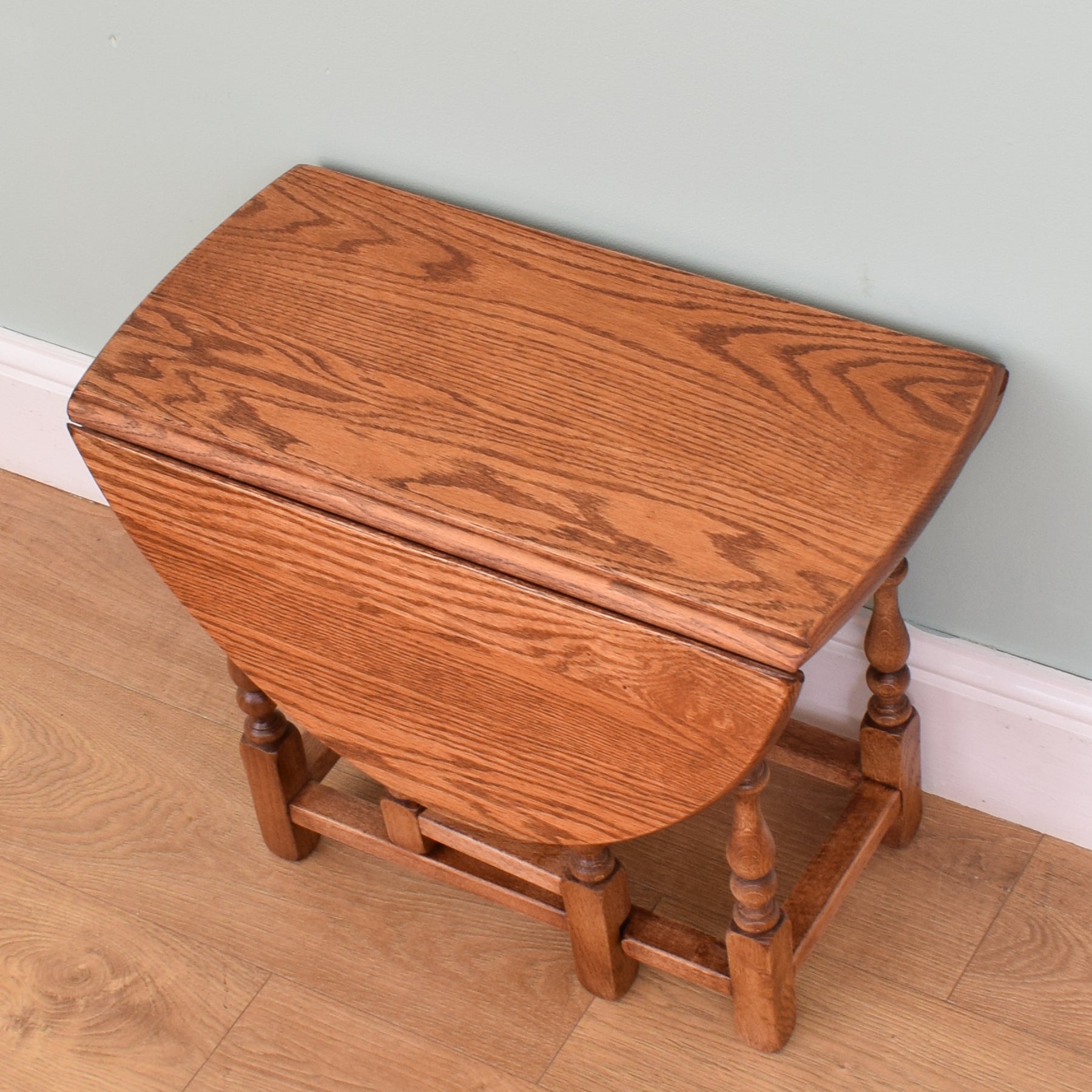 Small drop leaf on sale coffee table