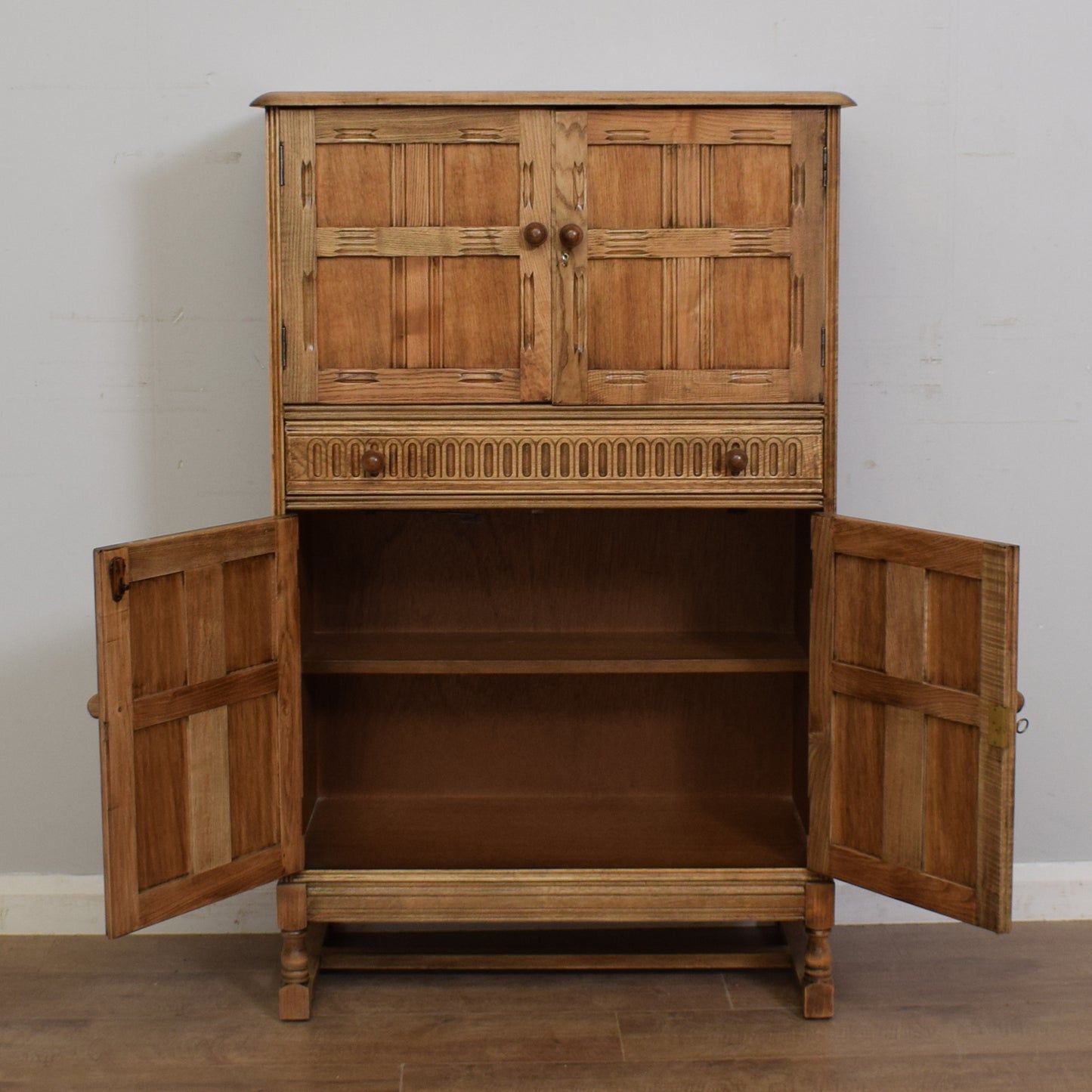 Priory Drinks Cabinet