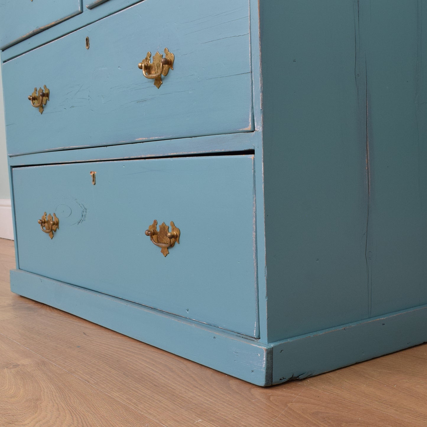 Vintage Chest of Drawers