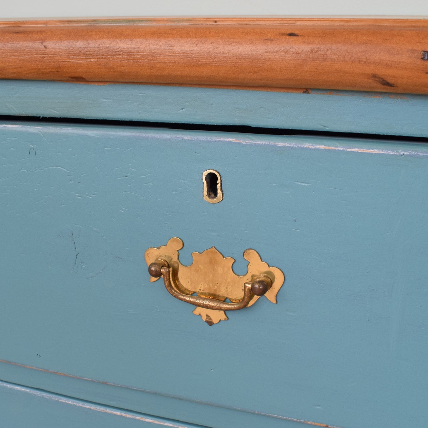 Vintage Chest of Drawers