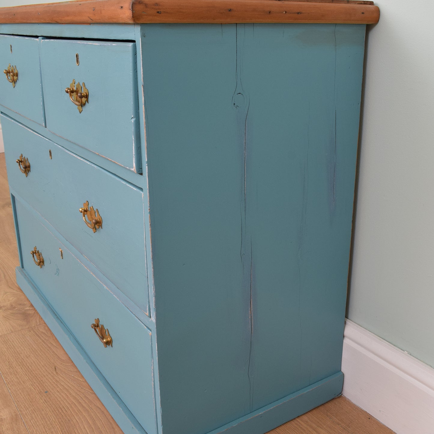 Vintage Chest of Drawers