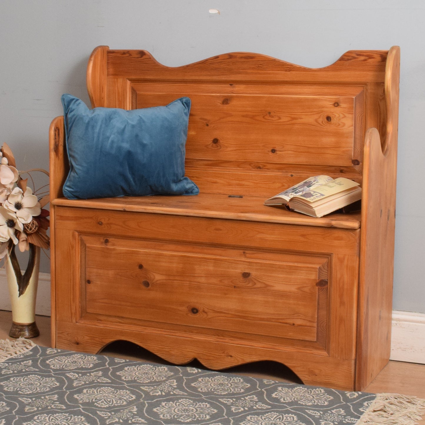 Restored Pine Settle