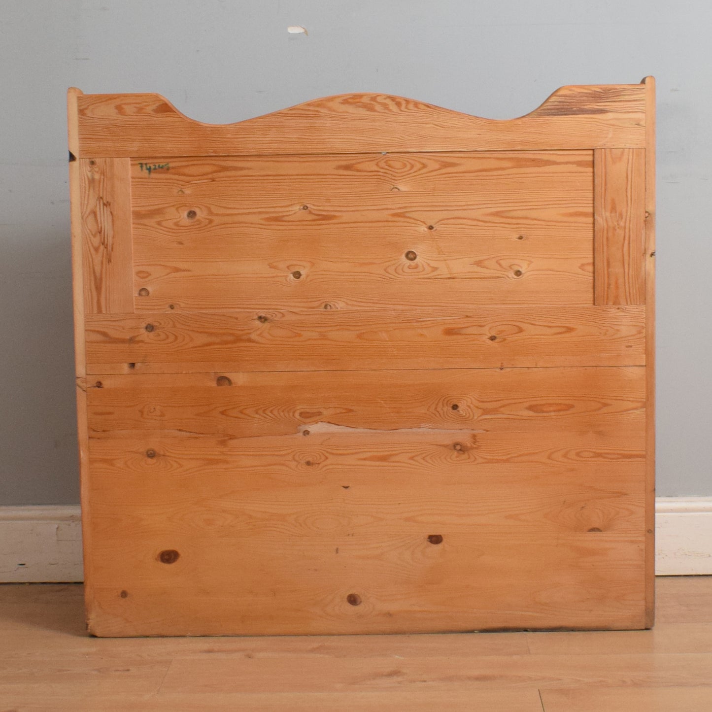 Restored Pine Settle