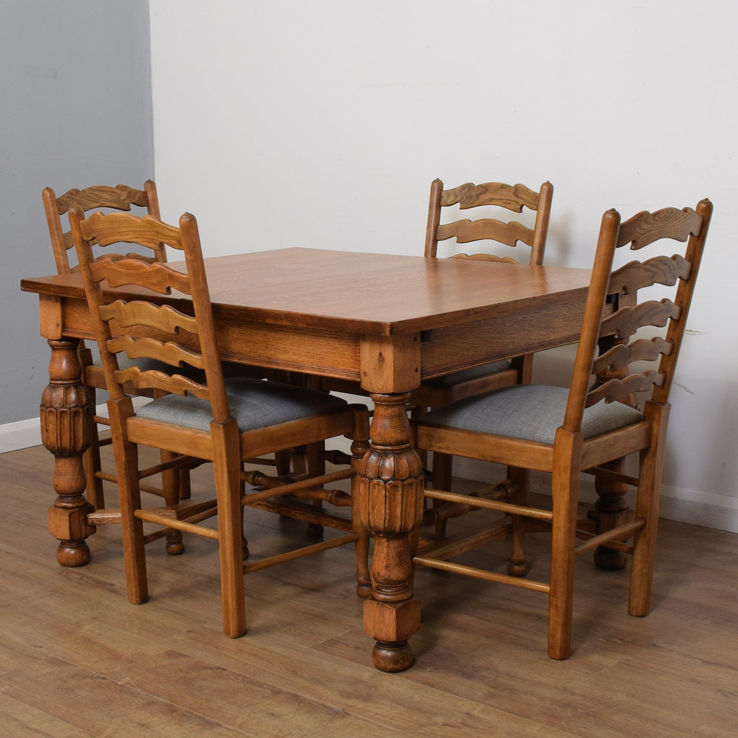 Vintage Oak Extendable Table And Six Chairs