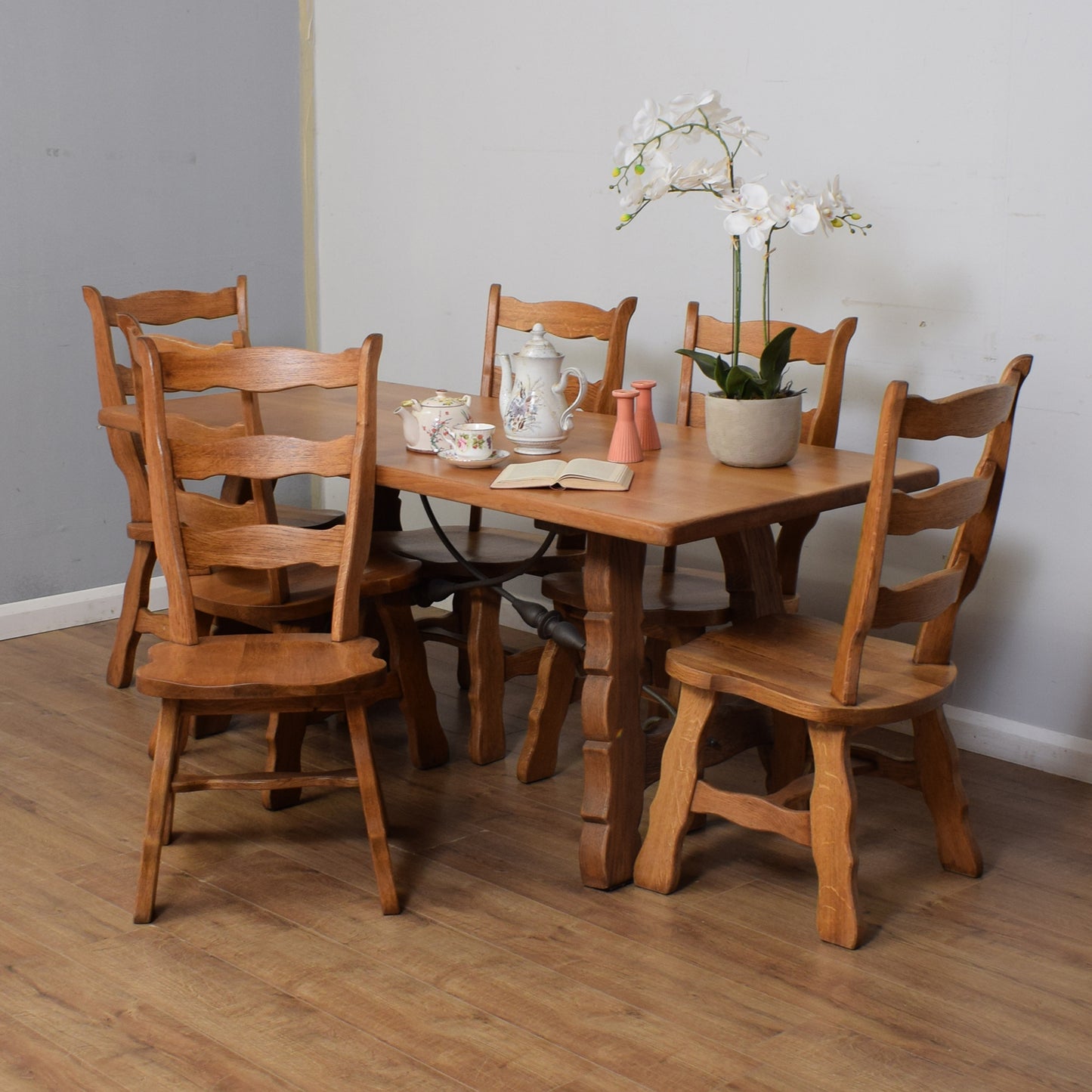 Solid Oak Table & Six Chairs