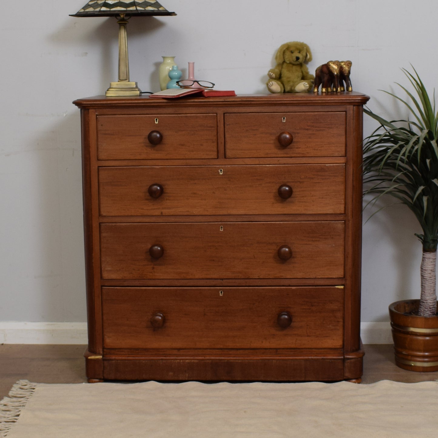 Antique Victorian Chest Of Drawers